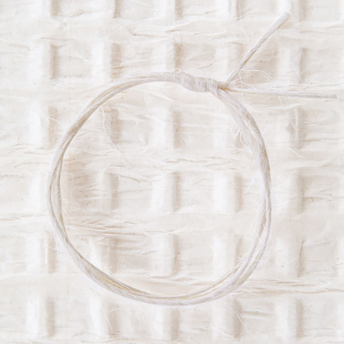 ジュートリボン アイボリー W1mm×50ｍ巻